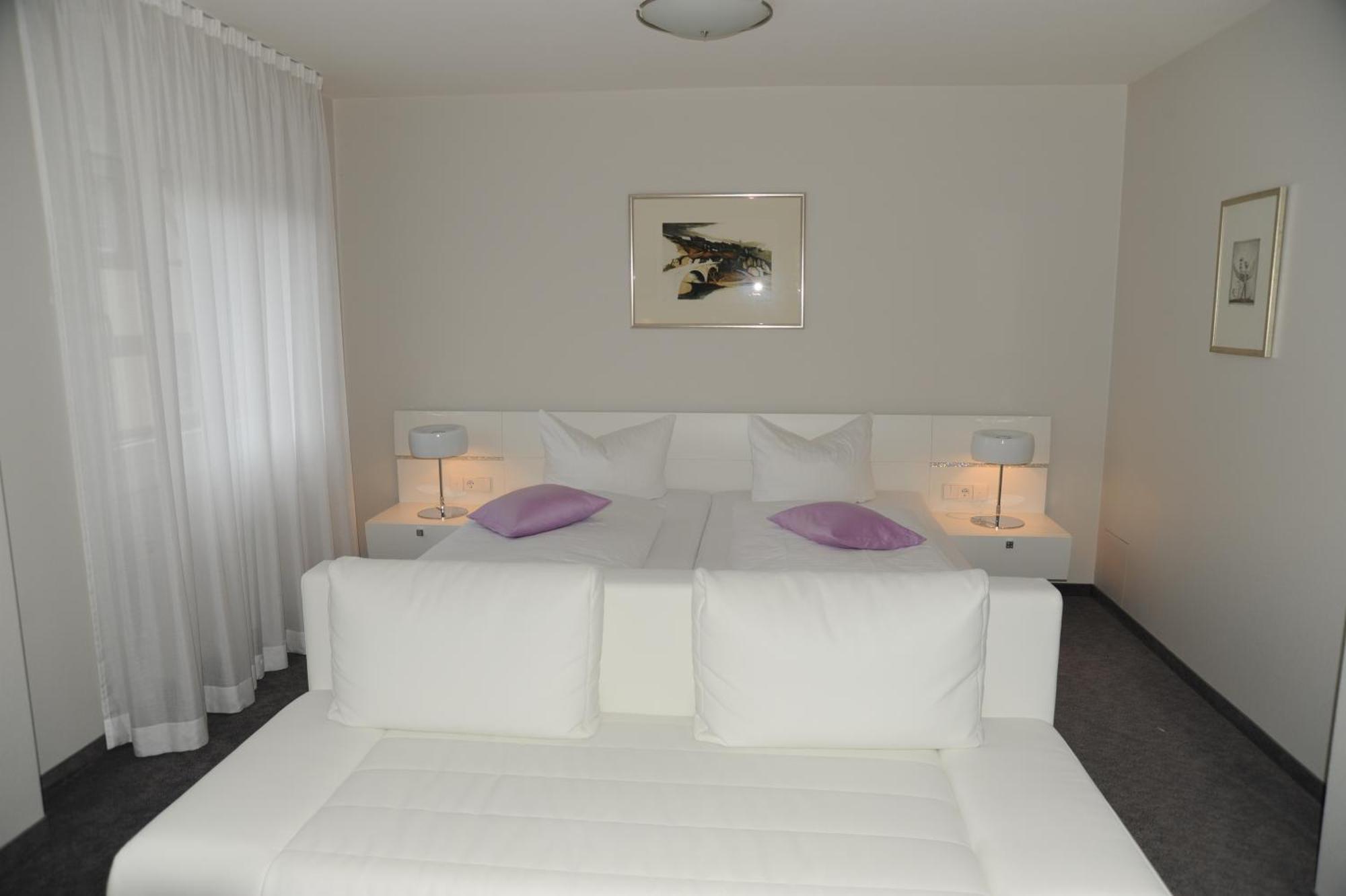Hotel Adler - Weil Am Rhein Esterno foto