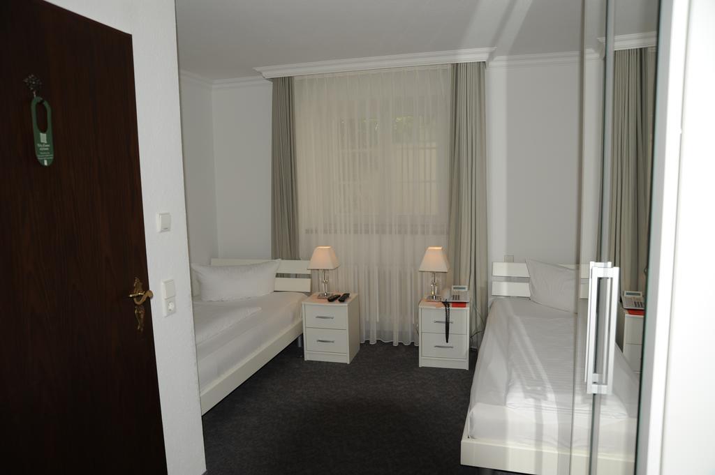 Hotel Adler - Weil Am Rhein Esterno foto
